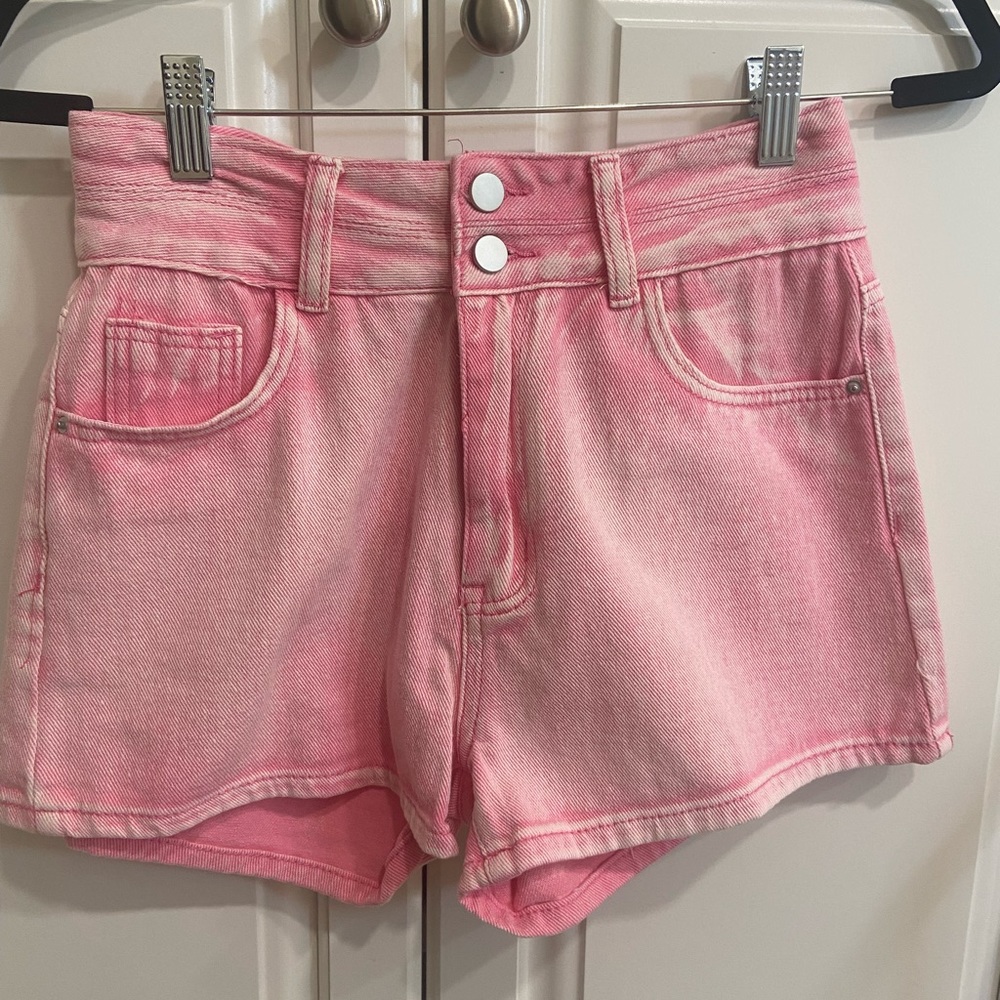 NWOT Blue B pink jean shorts size medium
